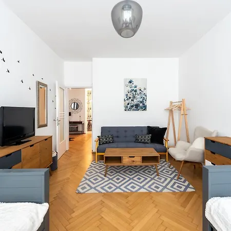 Apartment Family Flat Bartolomejska *